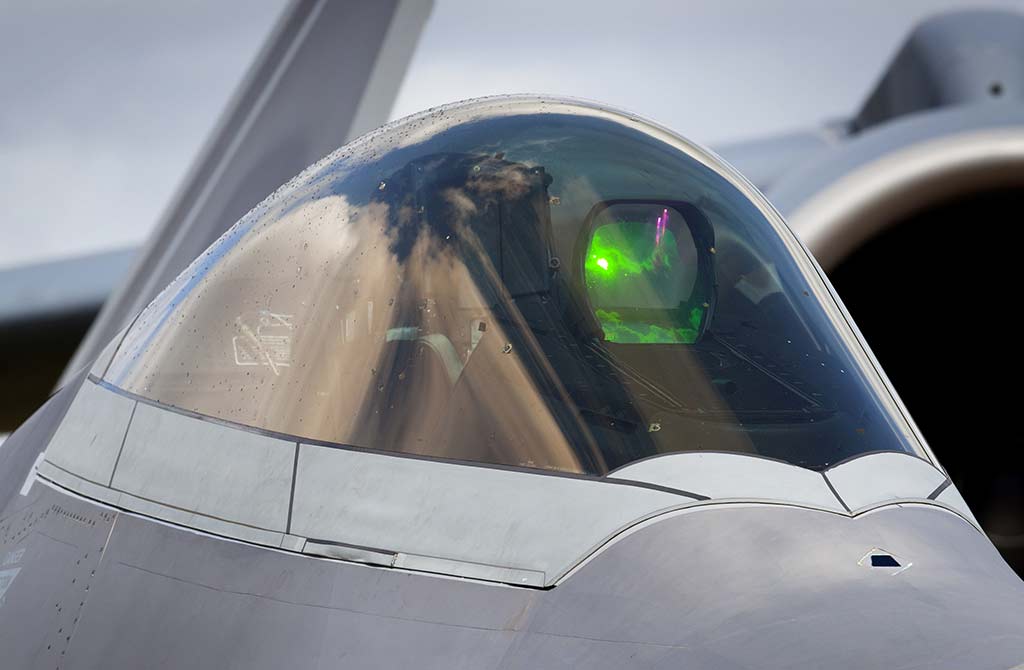 F-22 Raptor Cockpit