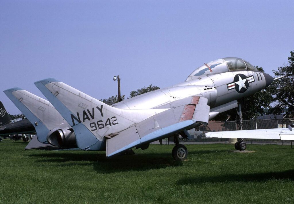 Chance Vought F7U Cutlass