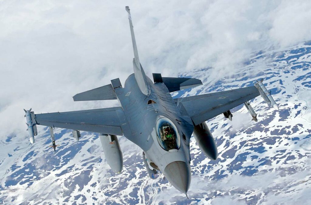 F-16 Fighter jet