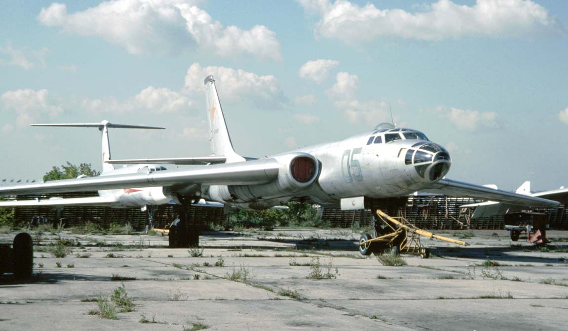Tupolev Tu-16 - War Wings Daily