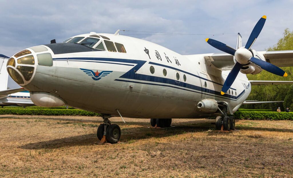 Antonov An-12 (Cub)