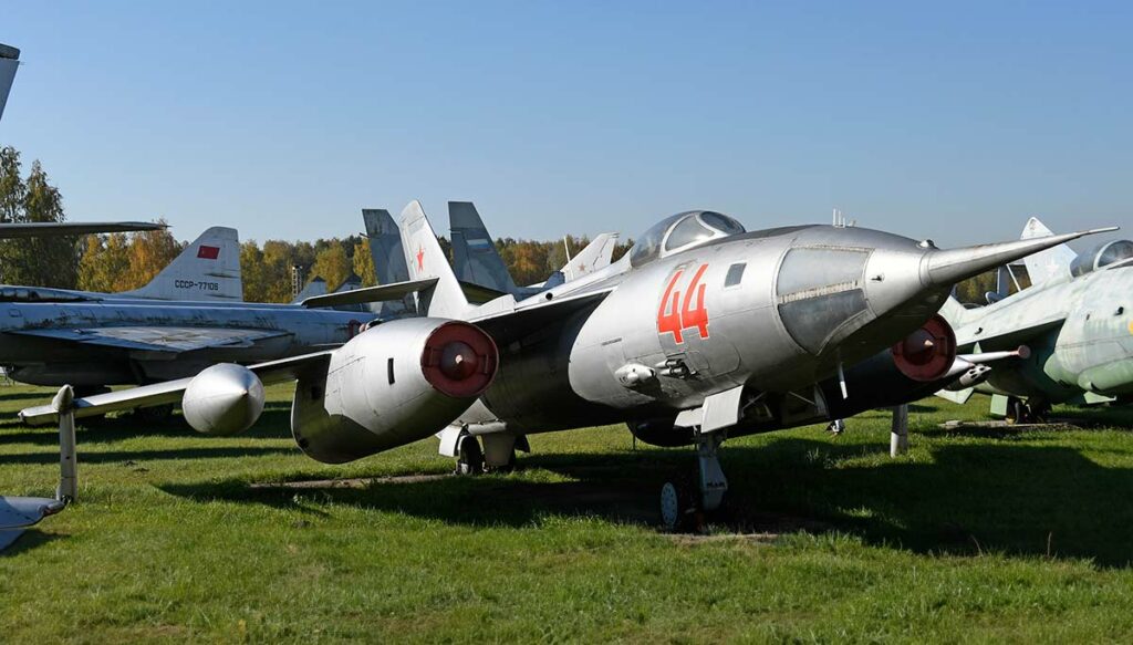 Yakovlev Yak-28 (Brewer/Firebar)