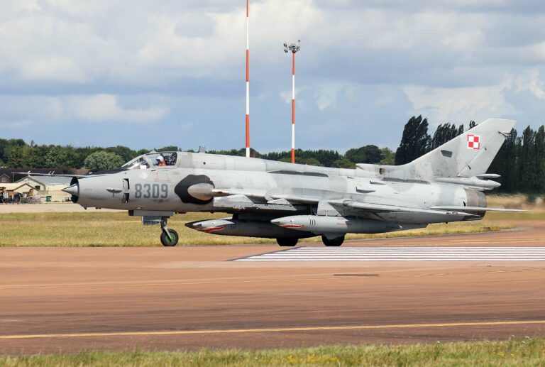 Sukhoi Su17 (Fitter) War Wings Daily