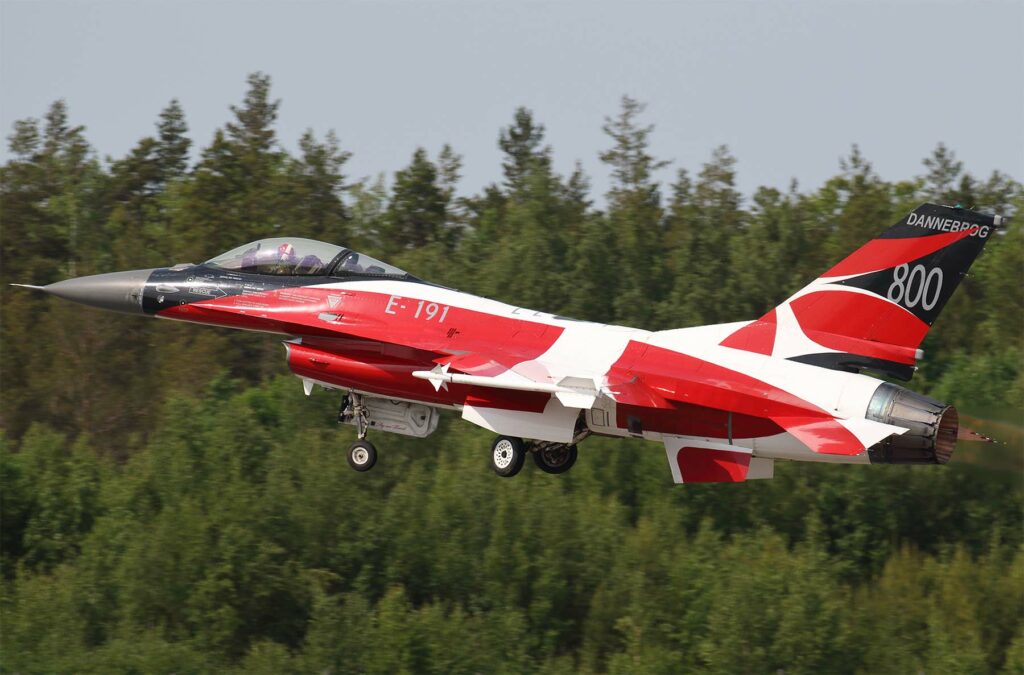 Argentina buys 24 F-16 fighter jets from Denmark