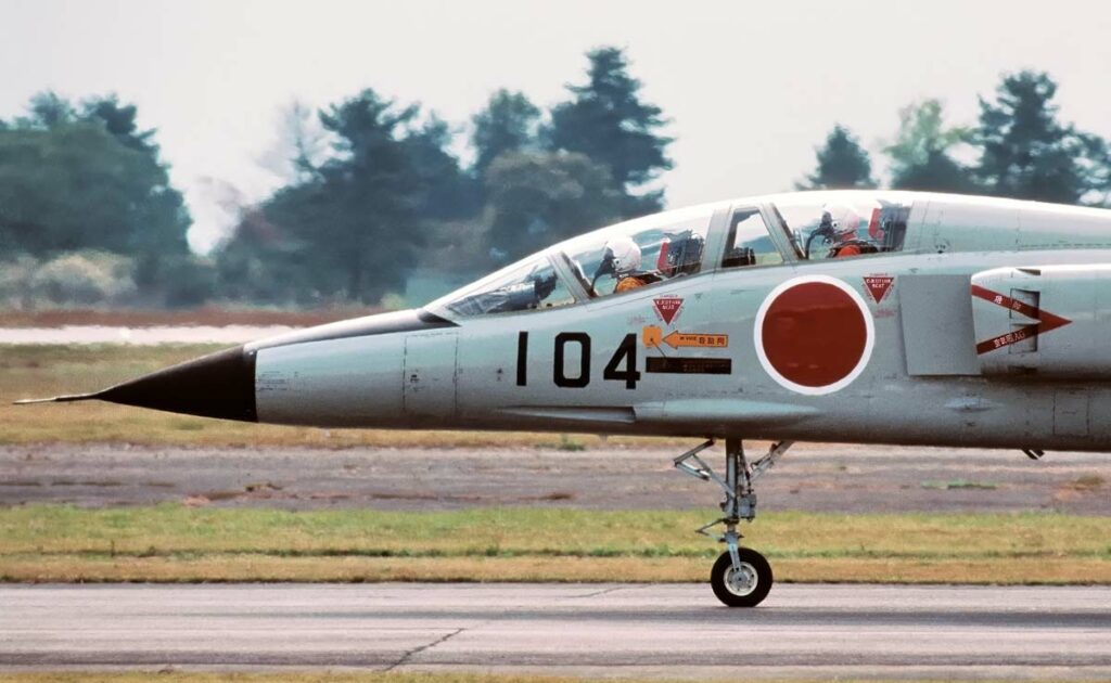 Mitsubishi T-2