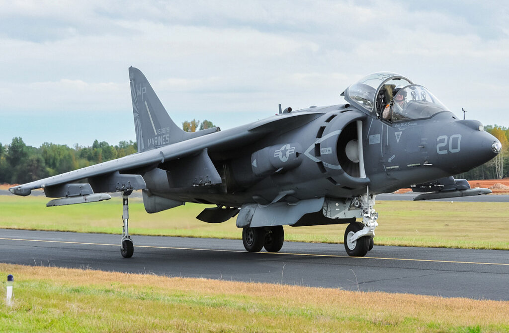 Boeing (BAe Systems / McDonnell Douglas) AV-8B Harrier II
