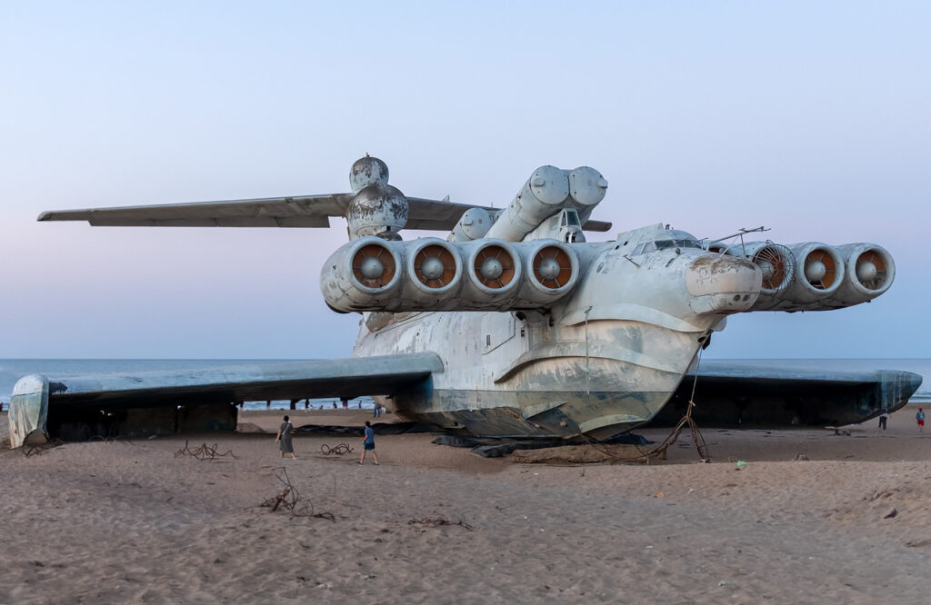 Lun-class Ekranoplan - War Wings Daily