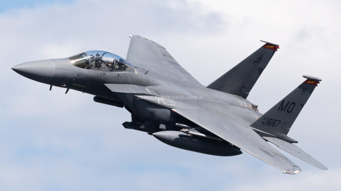 Boeing F-15E Strike Eagle vs Panavia Tornado ADV