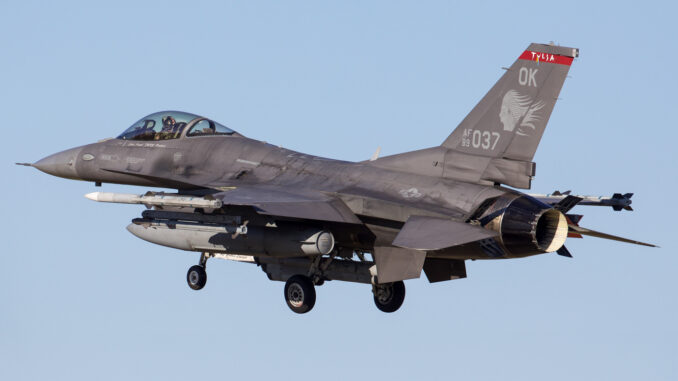 The F-16's new electronic warfare system enters the test phase