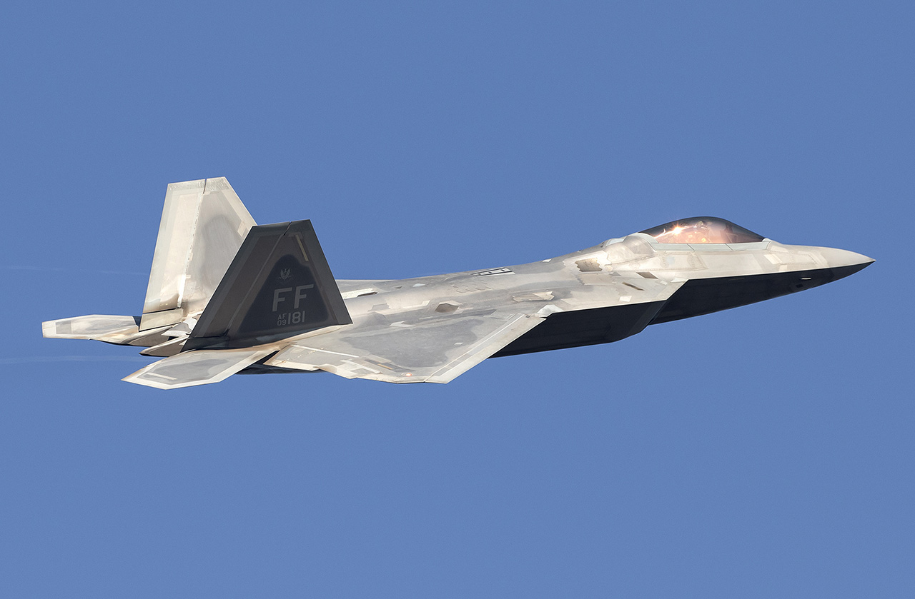 Lockheed Martin F-22 Raptor - War Wings Daily