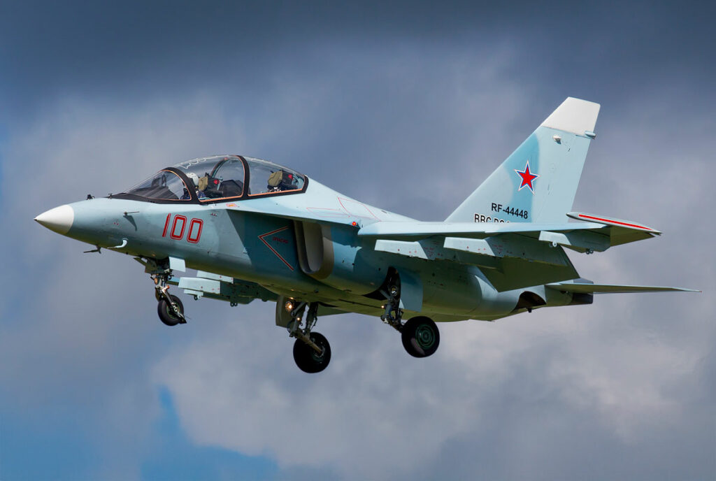 Yakovlev Yak-130 (Mitten)