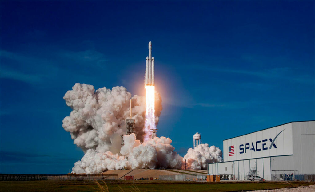 SpaceX secures $733.5 million contracts for national security missions