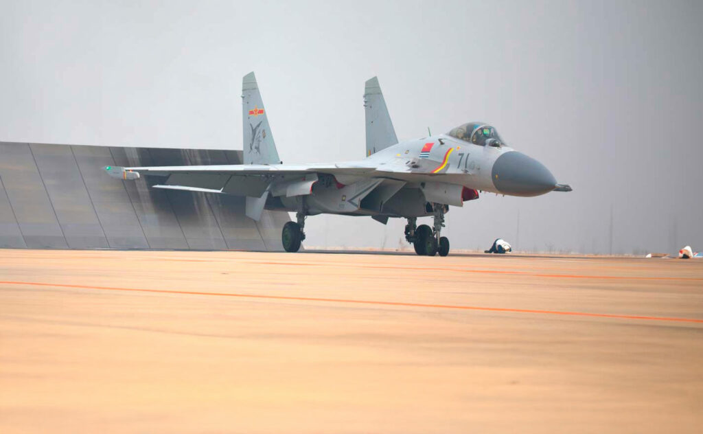 Shenyang (AVIC) J-15 (Flying Shark)