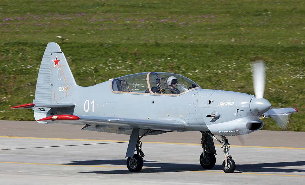 Yakovlev Yak-152