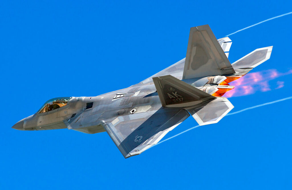 1.5 billion contract to maintain F-22 Raptor engines