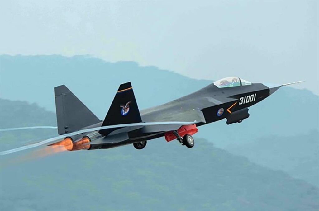 Shenyang (AVIC) J-31 Gyrfalcon (FC-31 / F-60)