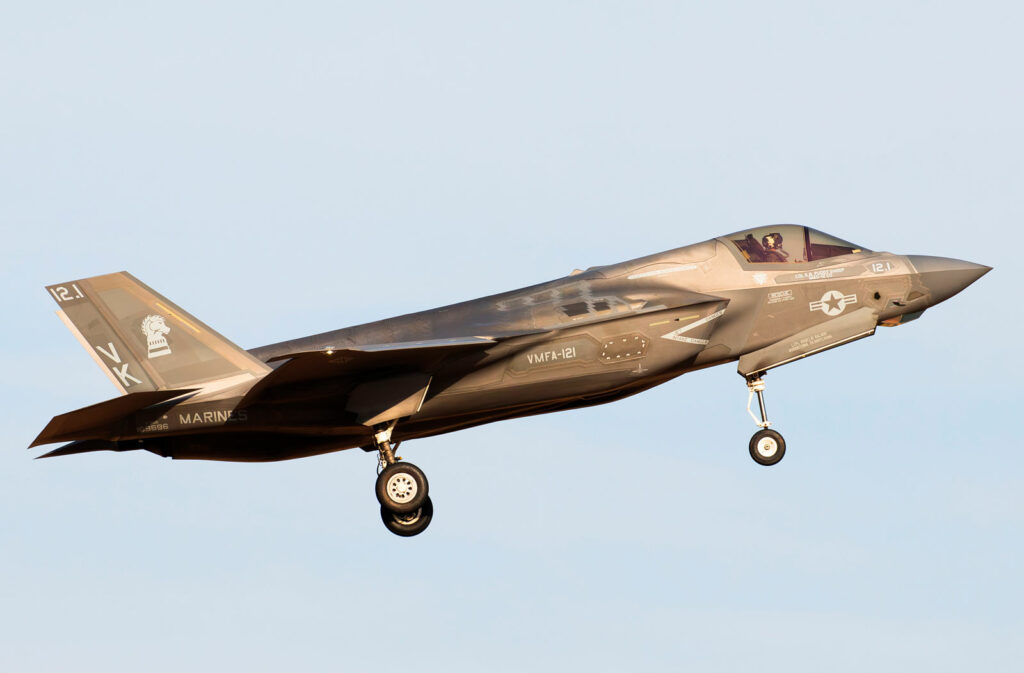 Deployment of the first F-35B squadron in Japan