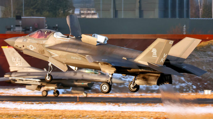 Deployment of the first F-35B squadron in Japan