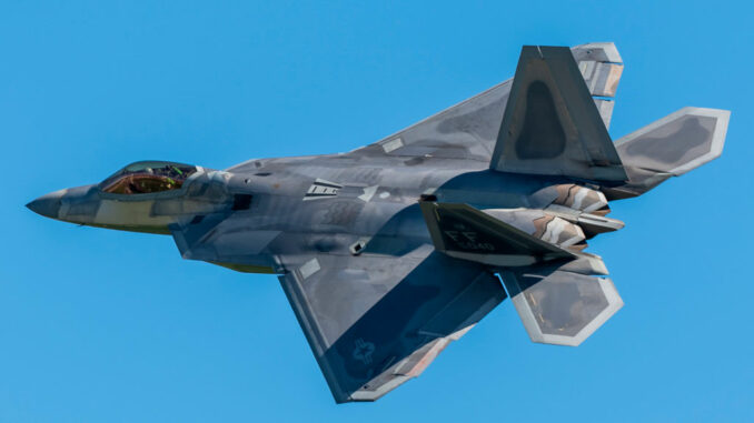 Composite materials: the real impact on the evolution of fighter planes