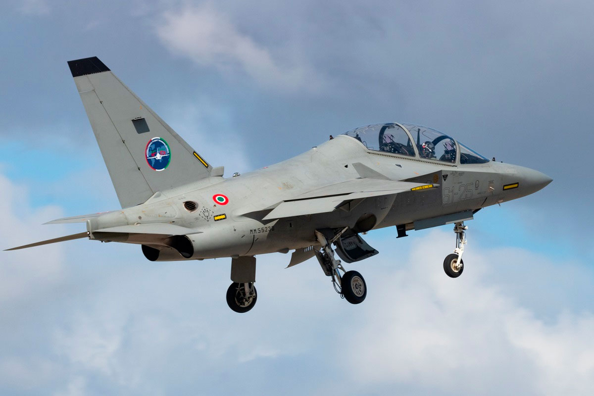 The M-346N, a strong contender to replace the T-45 Goshawk