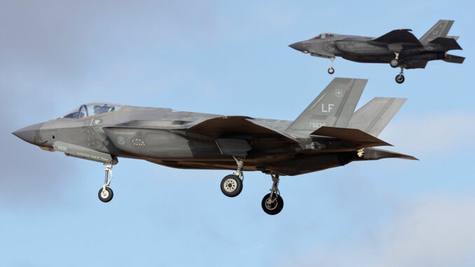 avion-de-chasse-5eme-generation The differences between 4th and 5th generation fighter jets