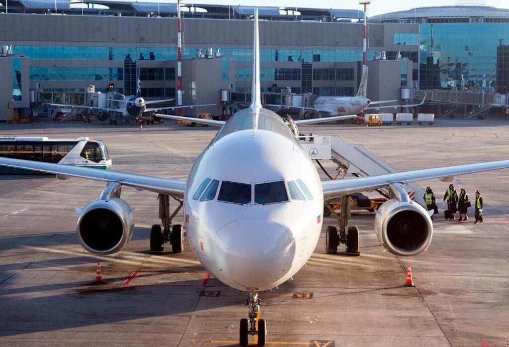 Drone attacks in Moscow: airports paralyzed
