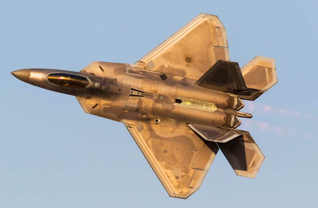 Air engagements at a numerical disadvantage: tactical choices
