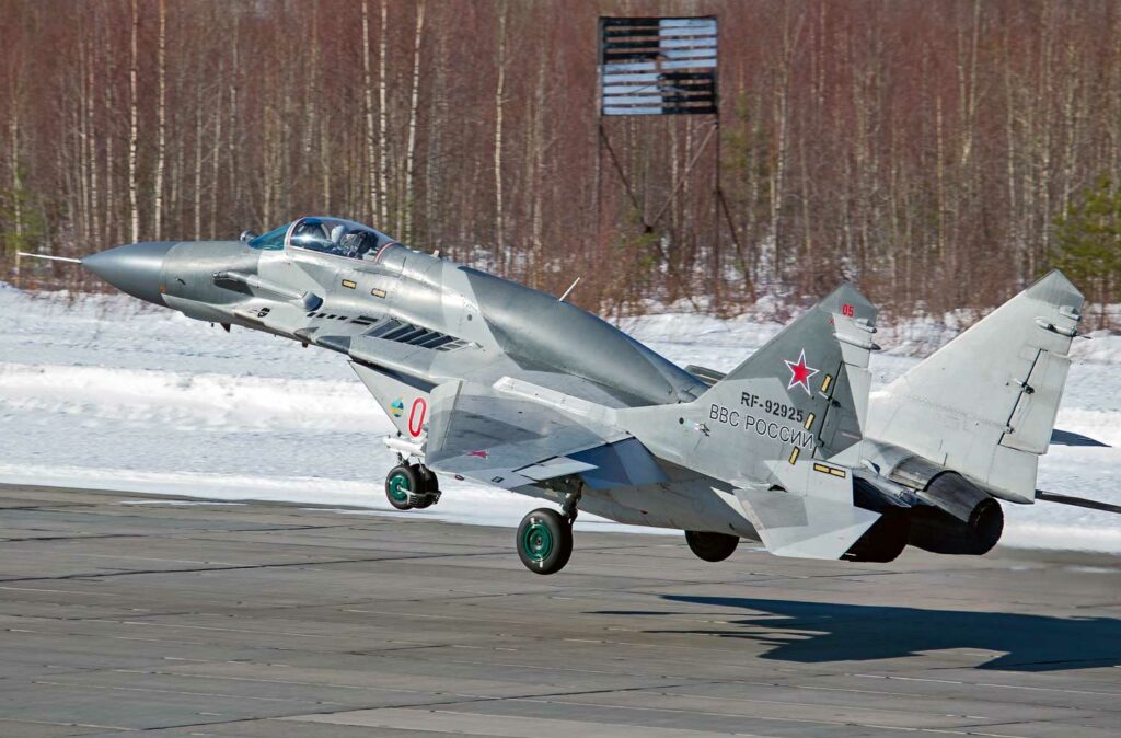 Fighter jets capable of flying at the edge of space