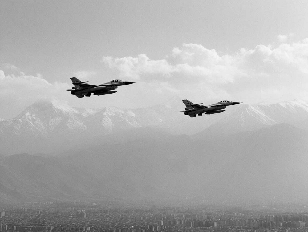 F-16 vs Iran