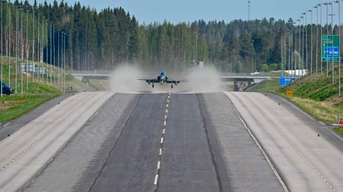 NATO Highway maneuvers: NATO tests dispersed air warfare in Scandinavia