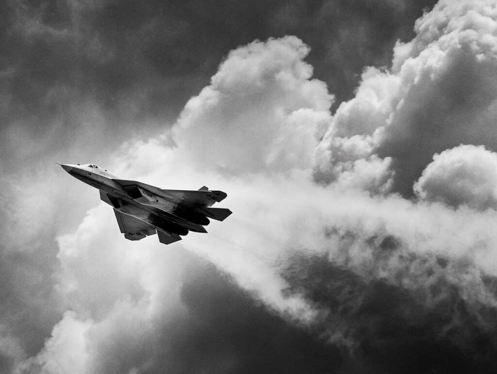 SU-57 R-37M missile