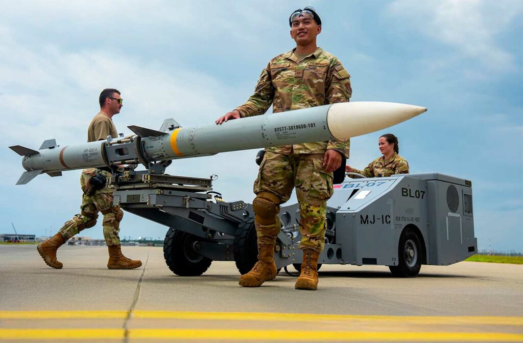 missile AIM-120