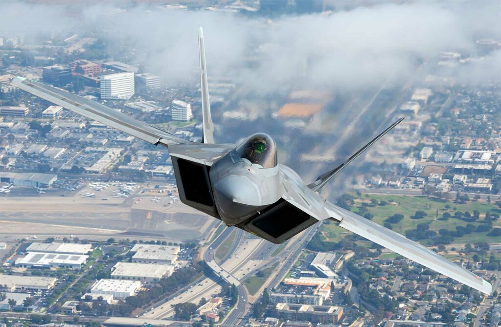 The stealth of the F-22 Raptor: minimal RCS, cutting-edge technology