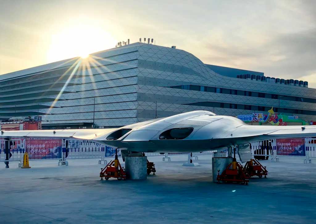 A Chinese twin-engine flying wing drone is unveiled in Changchun