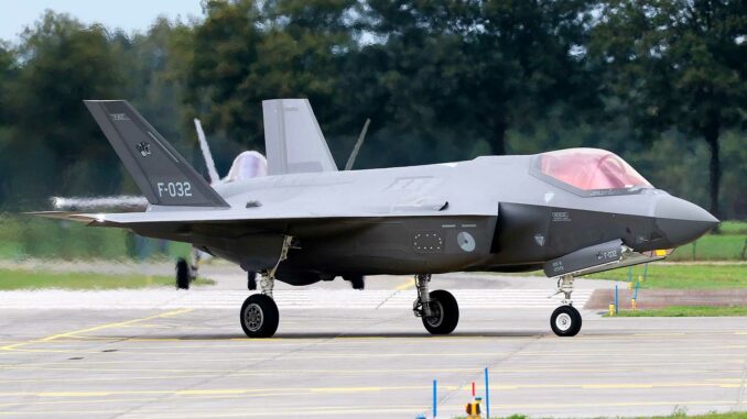 F-35-livraison F-35 acceptance flights resume after engine fix