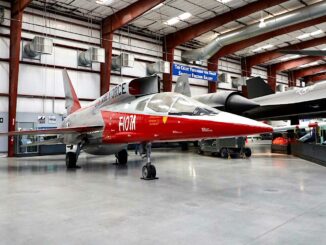 The bold gamble of the YF-107: the VAID dorsal air intake