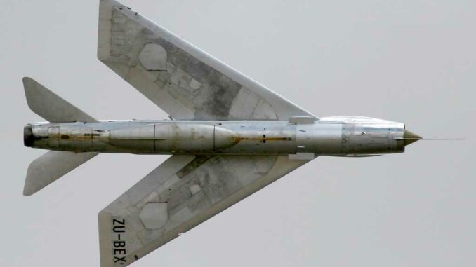 The Lightning and its thrust: the interceptor that climbed like a rocket