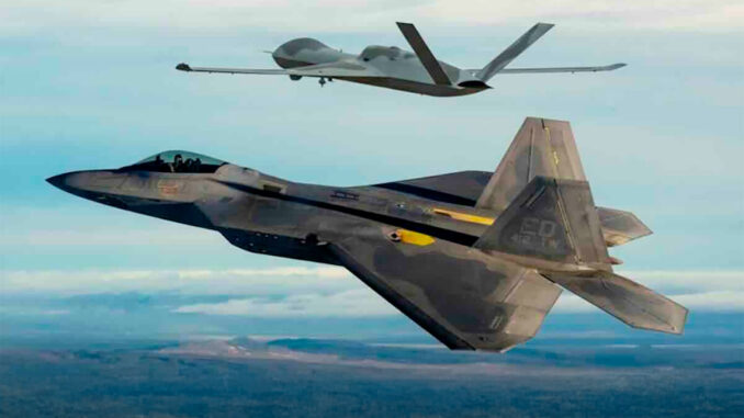 F-22 Raptor + drone MQ-20 Avenger