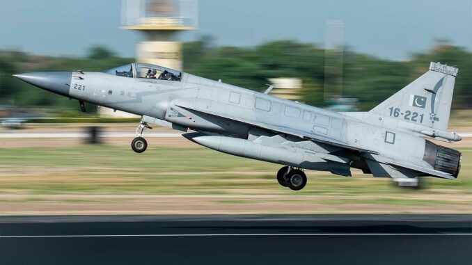 Pakistan JF-17 Thunder
