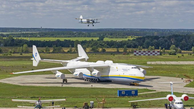 Antonov AN-25 Mriya