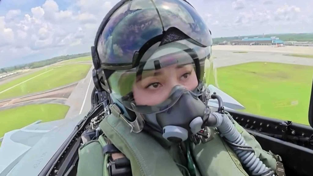 Queen Suthida Gripen